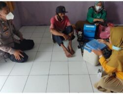 Gencar Vaksinasi Covid-19 di Lakbok, Petugas Lakukan Door to Door