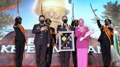 Dihadapan Wisudawan Pati, Kapolri Bertekad Wujudkan Polri yang Makin Dicintai Masyarakat