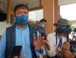 Ridwan Kamil Serahkan Program Pemprov Jabar Berupa Bantuan Rutilahu di Pangandaran