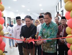 Wabup Ujang Endin Resmikan Kantor Fungsional BJB Syariah di Kemenag Pangandaran