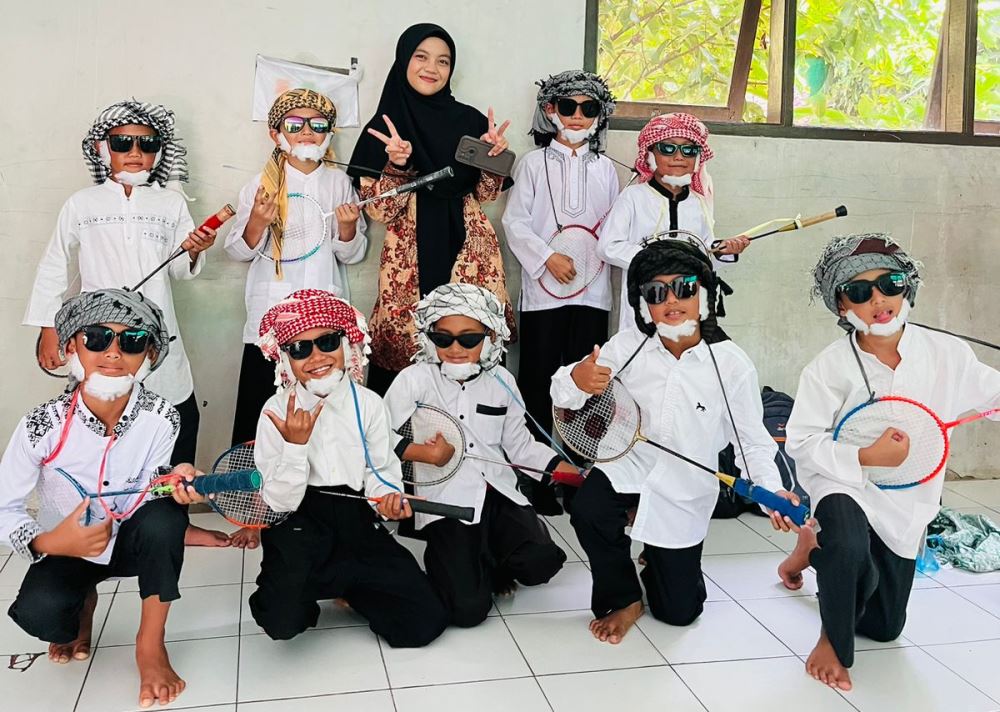 Hangatnya Seni Tari Budaya di Acara Kenaikan Kelas MI Al-Musri Pangandaran