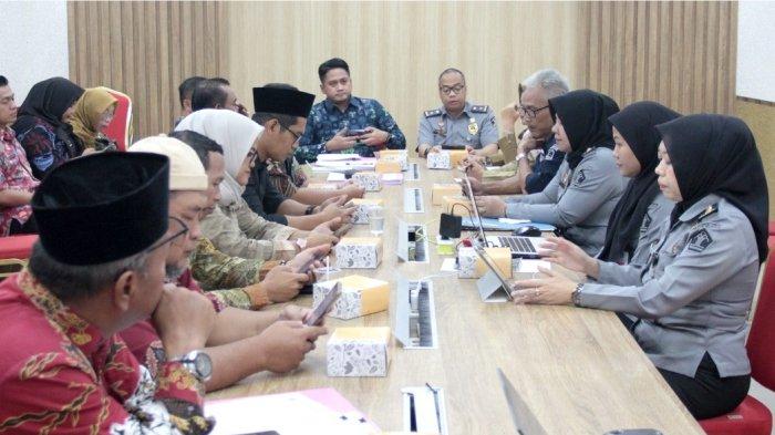 Rapat Harmonisasi 4 Raperda DPRD Pangandaran Bersama Kanwil Kemenkumham Jabar