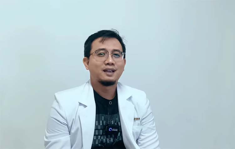 Waspada DBD di Musim Hujan: Pencegahan dan Penanganan yang Efektif oleh dr. Ade Habibi di RSUD Pandega Pangandaran