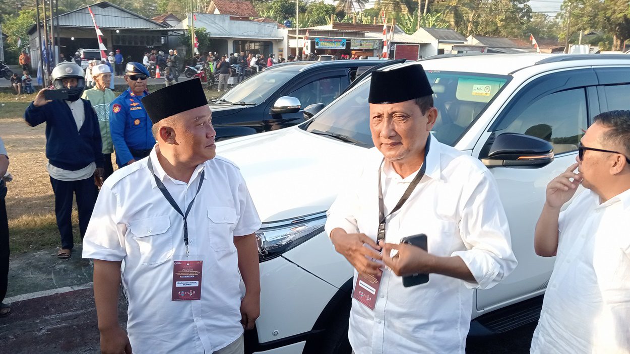 Paslon Ujang Endin dan Dadang Solihat (Hudang) Daftar ke KPU Pangandaran