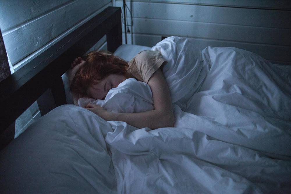 5 Posisi Tidur Terbaik untuk Kesehatan Jantung