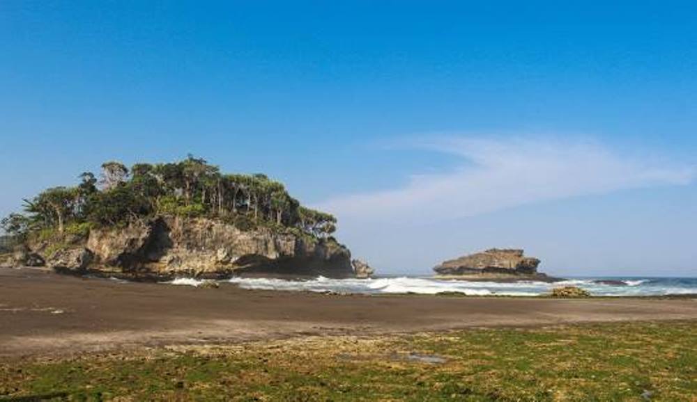 Keindahan Pantai Madasari Pangandaran: Mutiara Tersembunyi di Jawa Barat