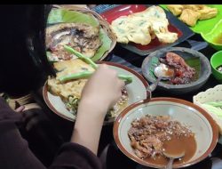 Ikan Bakar Cobek Honje, Menu Andalan Saat Buka Puasa di Saung Lesehan Agus Kucir 1 Ikan Bakar Cobek Honje, Menu Andalan Saat Buka Puasa di Saung Lesehan Agus Kucir