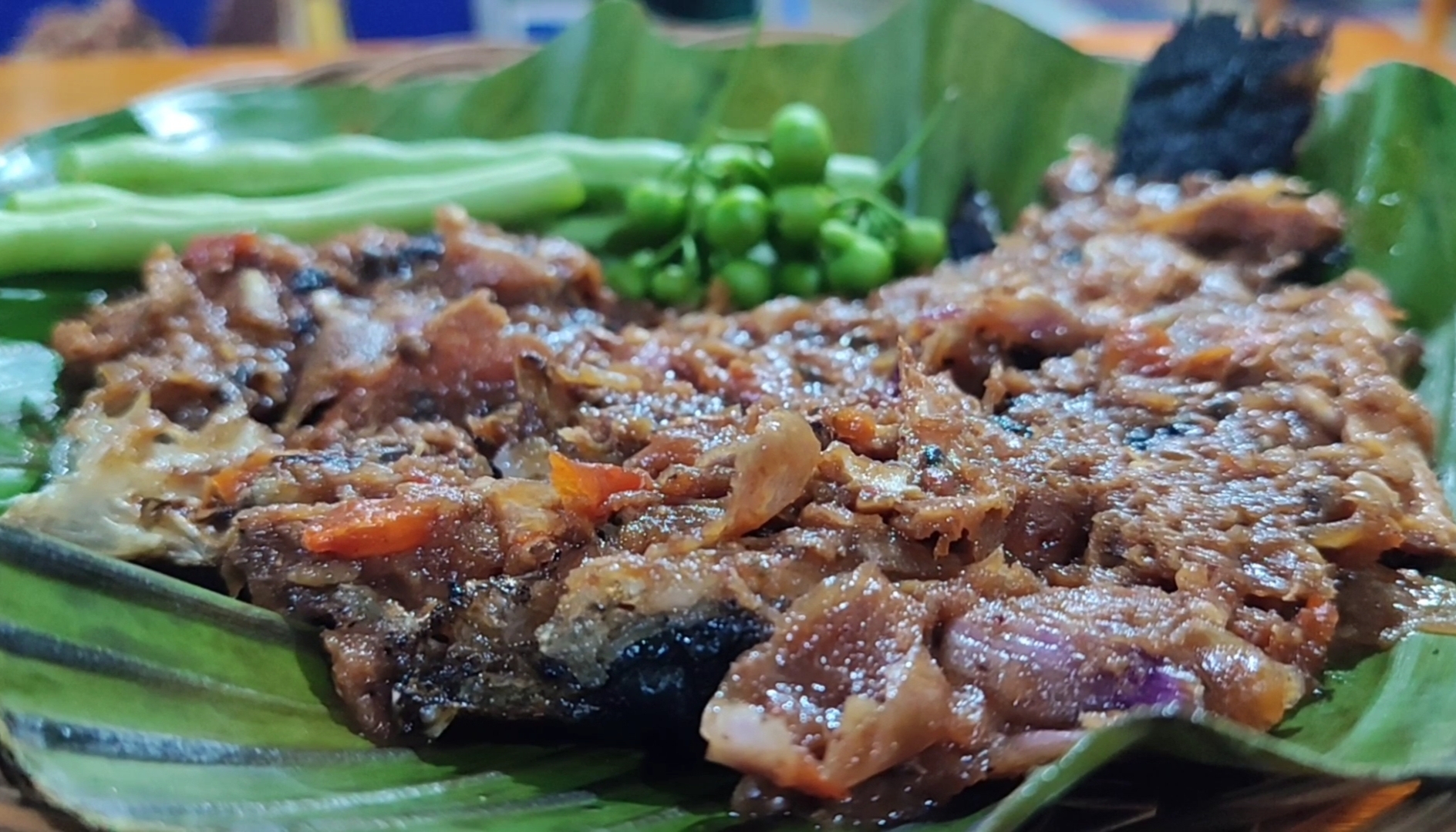 Ikan Bakar Cobek Honje, Menu Andalan Saat Buka Puasa di Saung Lesehan Agus Kucir