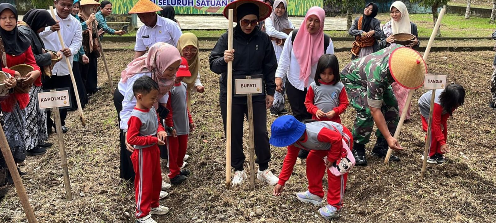 Bupati Citra Launching Penanaman 143 Ribu Bibit Jagung di Sekolah Secara Serentak