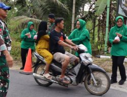 Kodim 0625 Pangandaran Bagi-Bagi Takjil Hingga ke Depan Masjid Kubah Baret Bintang 4