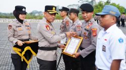 Bantu Ungkap Kasus, Dua Pelajar dan Anggota Terima Penghargaan dari Kapolres Pangandaran