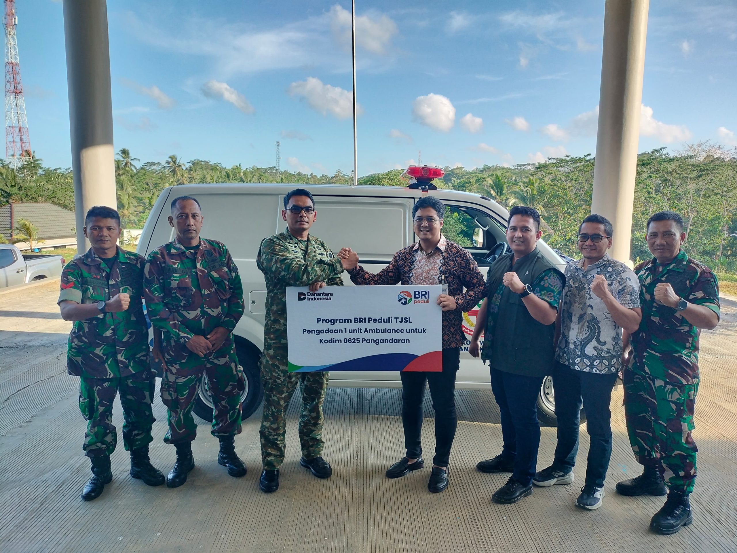 Kodim 0625 Pangandaran Terima Bantuan Ambulan dari BRI untuk Layanan Darurat Masyarakat