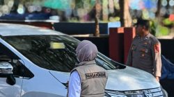 Bupati Citra Pitriyami Turun ke Jalan Atasi Kemacetan Kendaraan di Pantai Pangandaran