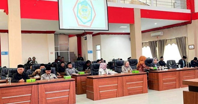 DPRD Pangandaran Gelar Rapat Paripurna Tentang Raperda Kode Etik dan Tata Beracara Badan Kehormatan
