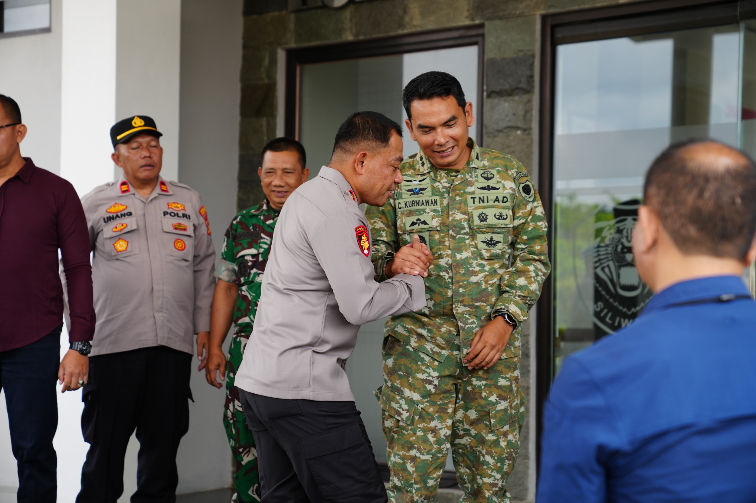 Kapolres Pangandaran Perkuat Sinergitas TNI-Polri Lewat Silaturahmi